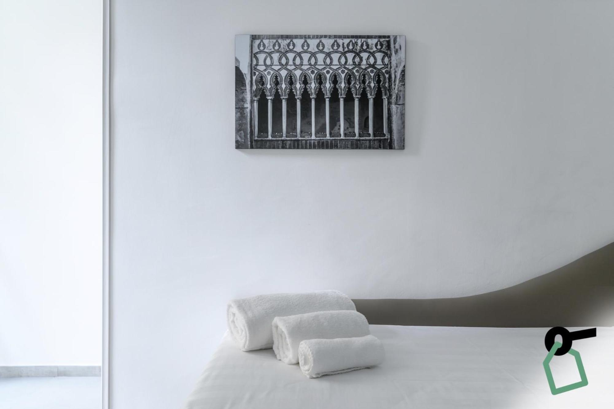 Hotiday Room Collection - Napoli Sant'Arcangelo Екстер'єр фото