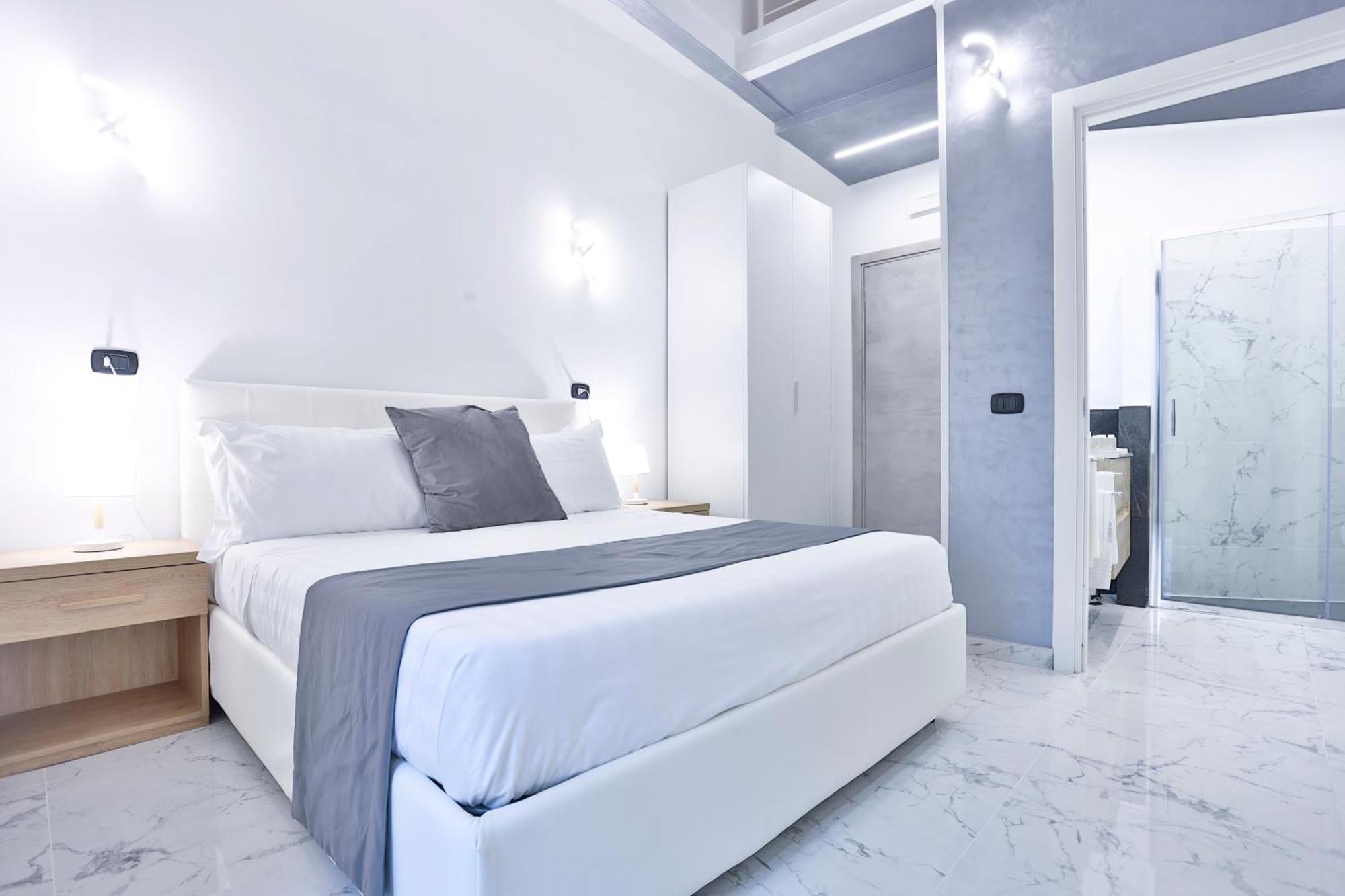 Hotiday Room Collection - Napoli Sant'Arcangelo Екстер'єр фото