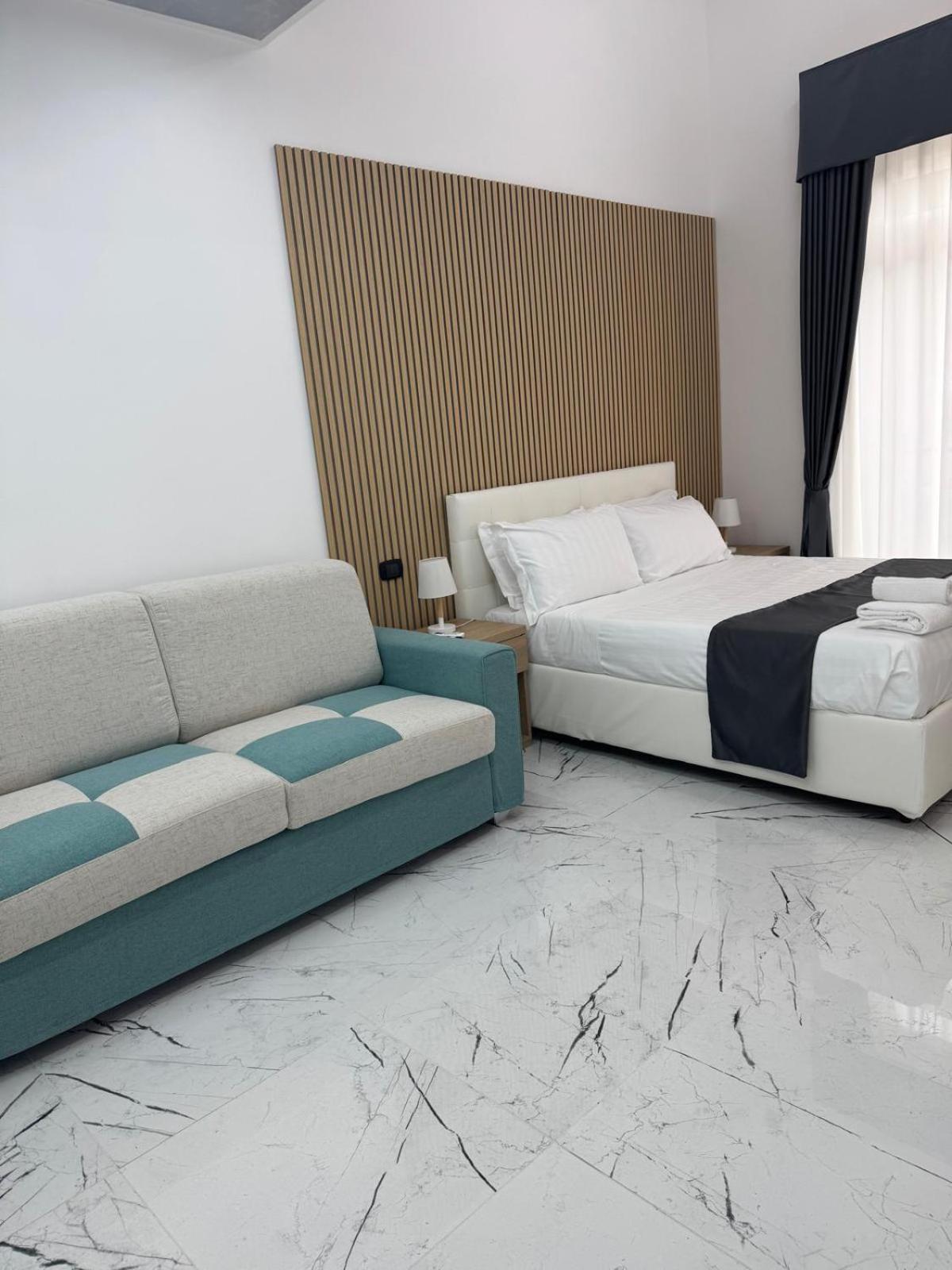 Hotiday Room Collection - Napoli Sant'Arcangelo Екстер'єр фото